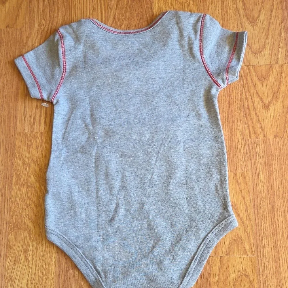 NFL New England Patriots Baby 6-9M Bodysuit New 100% Cotton Superbowl Football
